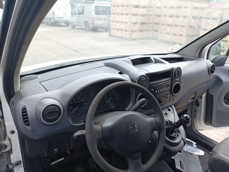 Recambio de salpicadero para peugeot partner furgoneta/monovolumen 1.6 hdi referencia OEM IAM 16139519ZD  