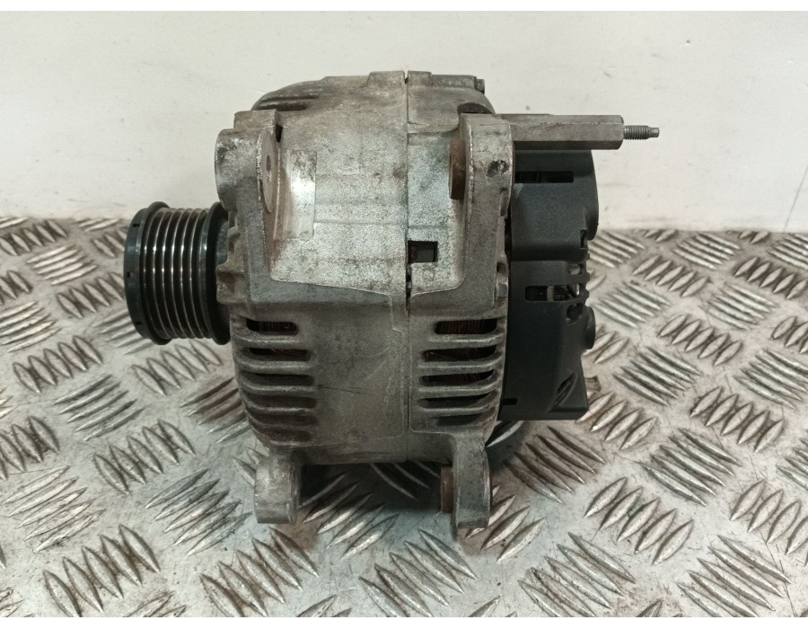 Recambio de alternador para volkswagen passat b6 (3c2) 2.0 tdi 16v referencia OEM IAM 021903026L TG17C019 2542783C
