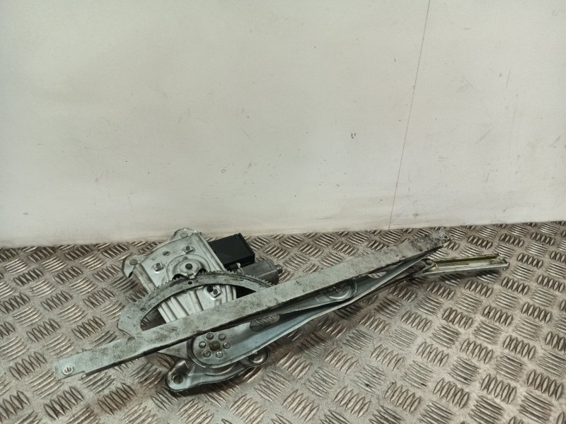 Recambio de elevalunas delantero derecho para renault megane iii berlina 5 p referencia OEM IAM 910851102 807301396R 966021107