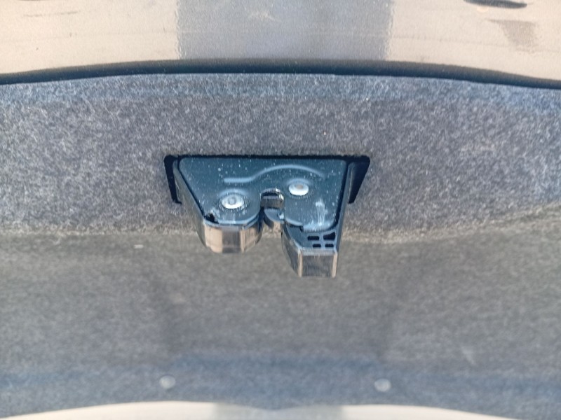 Recambio de cerradura maletero / porton para mazda 3 sedán (bl) 1.6 mzr (bl12) referencia OEM IAM G33M62310B  