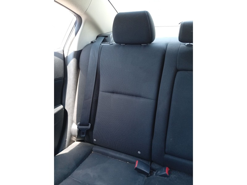 Recambio de cinturon seguridad trasero derecho para mazda 3 sedán (bl) 1.6 mzr (bl12) referencia OEM IAM BBR657730C02  