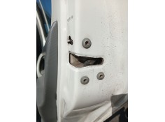 Recambio de cerradura puerta trasera derecha para toyota aygo (_b1_) 1.0 (kgb10_) referencia OEM IAM 693300H011  