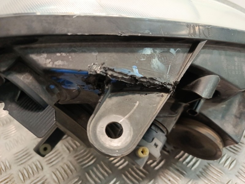 Recambio de faro izquierdo para nissan qashqai i (j10, nj10) 2.0 dci referencia OEM IAM 26060JD90B  1EF23804201
