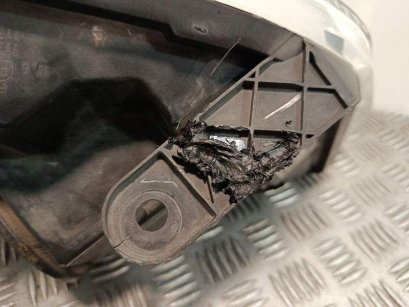 Recambio de faro izquierdo para nissan qashqai i (j10, nj10) 2.0 dci referencia OEM IAM 26060JD90B  1EF23804201