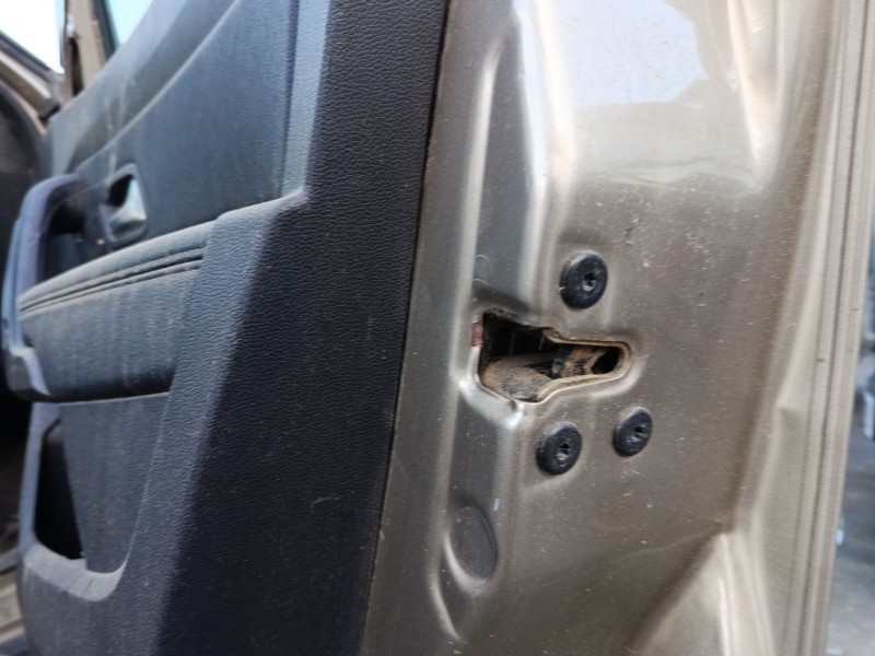 Recambio de cerradura puerta delantera derecha para dacia duster ii referencia OEM IAM 805025682R  
