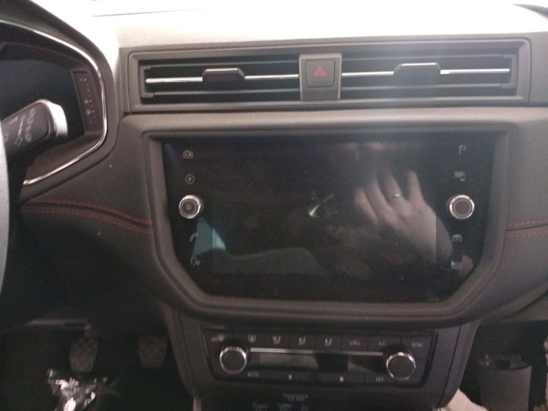 Recambio de pantalla multifuncion para seat arona (kj7, kjp) 1.0 tsi referencia OEM IAM 6F0919605B  