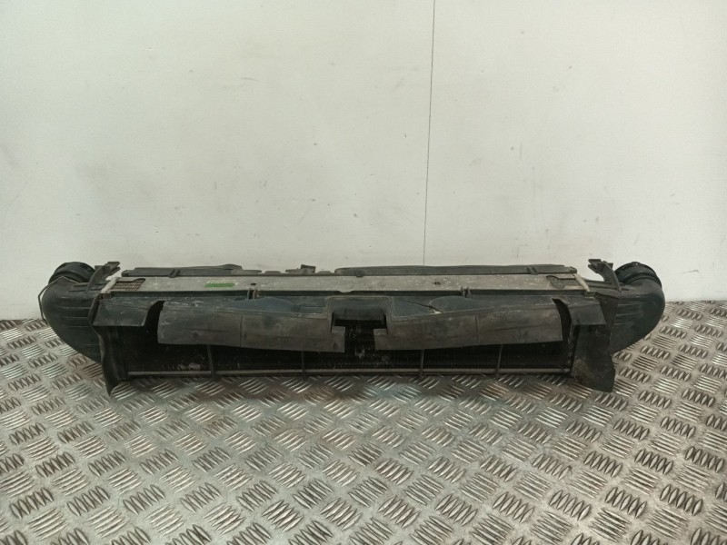 Recambio de intercooler para mercedes-benz clase c (w203) c 180 kompressor (203.046) referencia OEM IAM A2035000000  