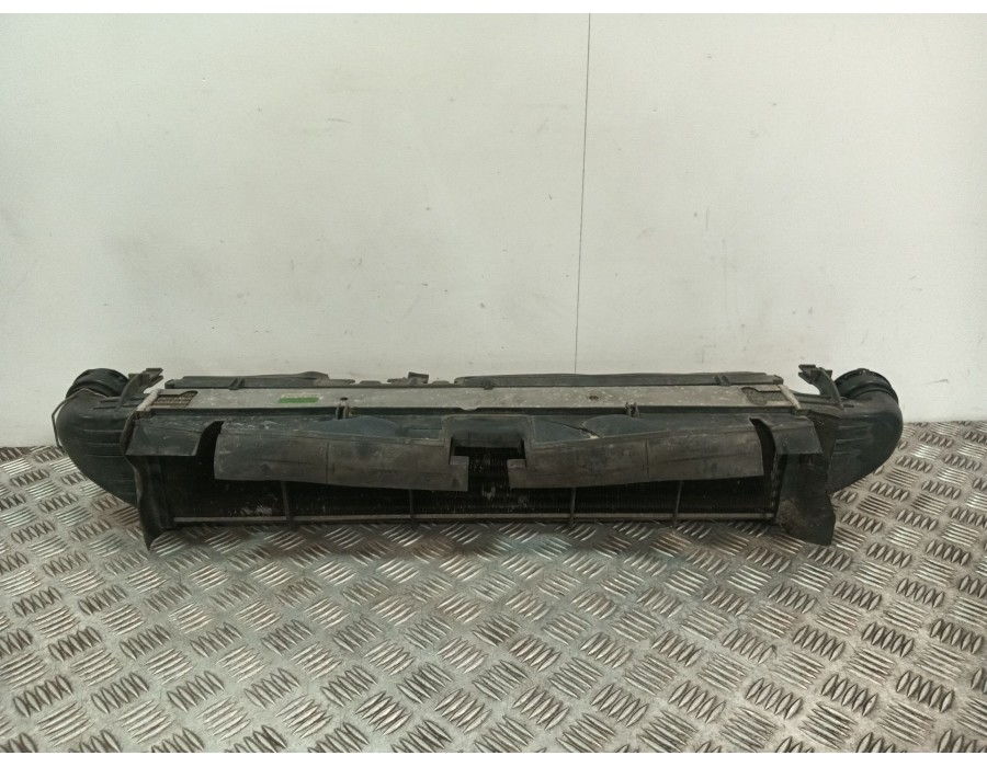 Recambio de intercooler para mercedes-benz clase c (w203) c 180 kompressor (203.046) referencia OEM IAM A2035000000  