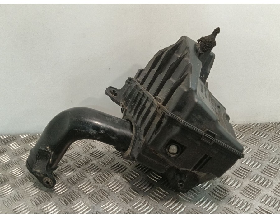 Recambio de carcasa filtro aire para renault megane iii berlina 5 p 1.2 16v referencia OEM IAM 165000356R  