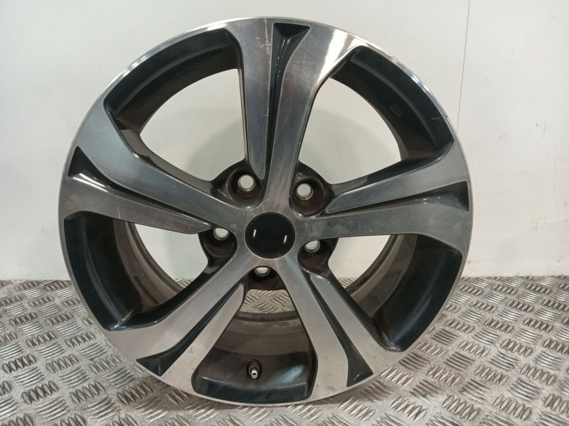 Recambio de llanta para nissan pulsar hatchback (c13) 1.2 dig-t referencia OEM IAM 3ZL3A  