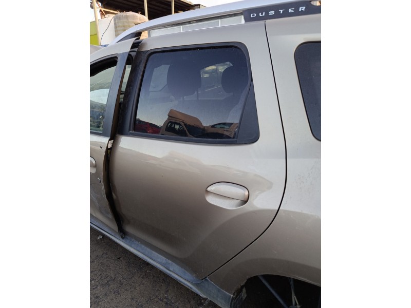 Recambio de puerta trasera izquierda para dacia duster ii referencia OEM IAM 821015014R  