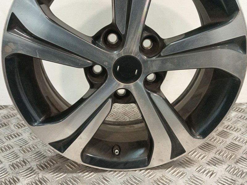 Recambio de llanta para nissan pulsar hatchback (c13) 1.2 dig-t referencia OEM IAM 3ZL3A  