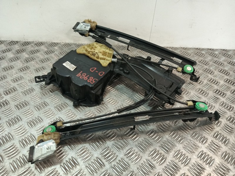 Recambio de elevalunas delantero derecho para seat leon (1p1) referencia OEM IAM 1P0837402AC 3C8959702 