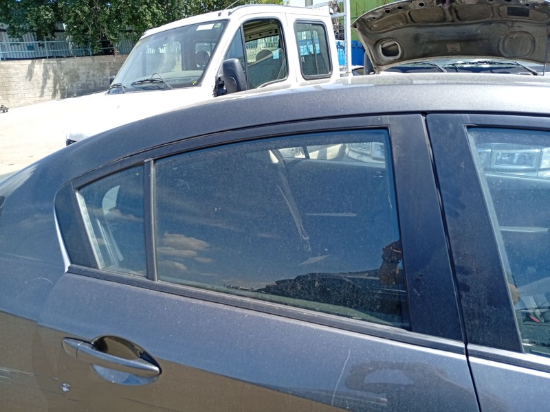 Recambio de luna trasera derecha para mazda 3 sedán (bl) 1.6 mzr (bl12) referencia OEM IAM BBN572511A  