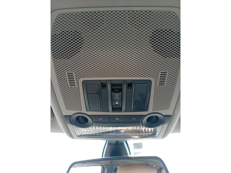 Recambio de luz interior para bmw x5 (e70) xdrive 30 d referencia OEM IAM 61319225951  