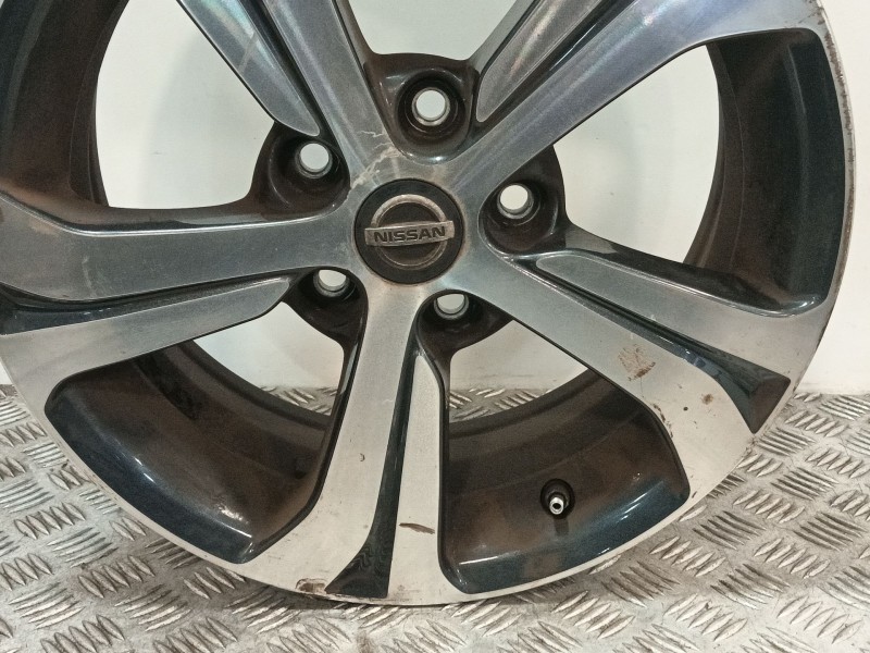 Recambio de llanta para nissan pulsar hatchback (c13) 1.2 dig-t referencia OEM IAM 3ZL3A  