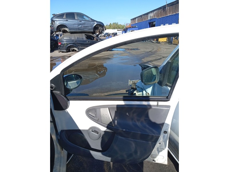 Recambio de elevalunas delantero derecho para toyota aygo (_b1_) 1.0 (kgb10_) referencia OEM IAM 698100H010  