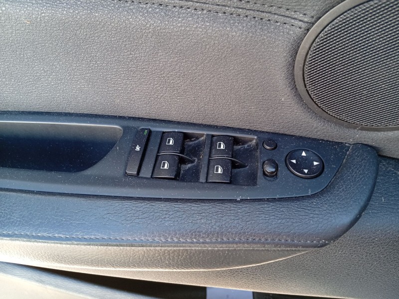 Recambio de mando elevalunas delantero izquierdo para bmw x5 (e70) xdrive 30 d referencia OEM IAM 61319218044  