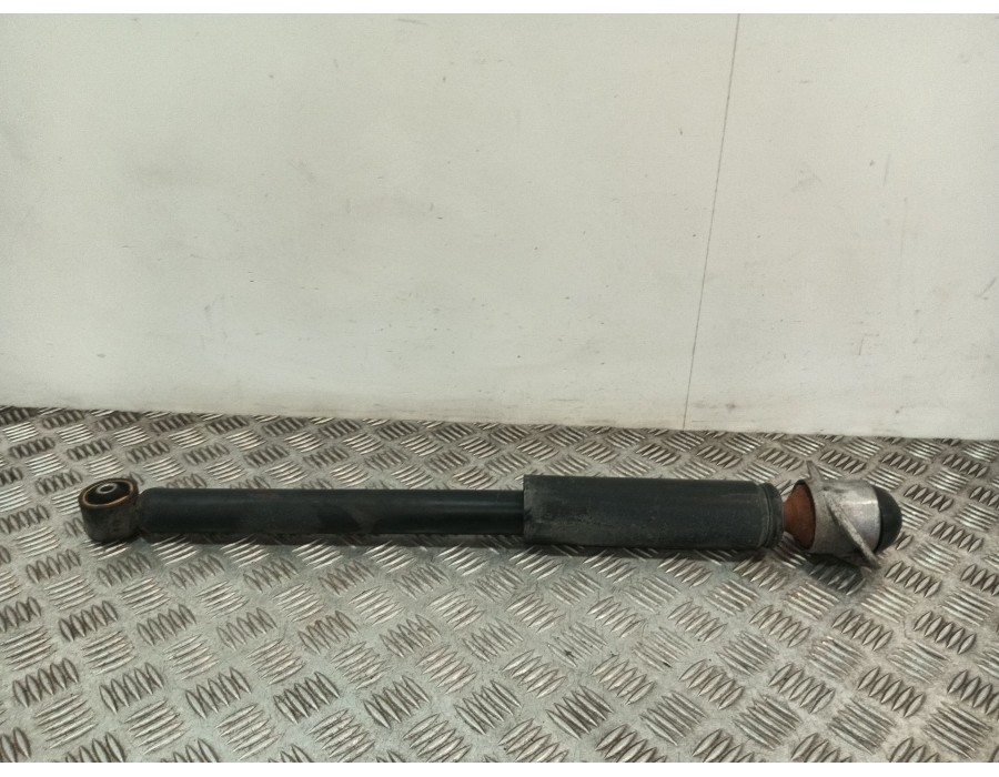 Recambio de amortiguador trasero para volkswagen polo iv (9n_, 9a_) 1.9 tdi referencia OEM IAM 6Q0513025AR  