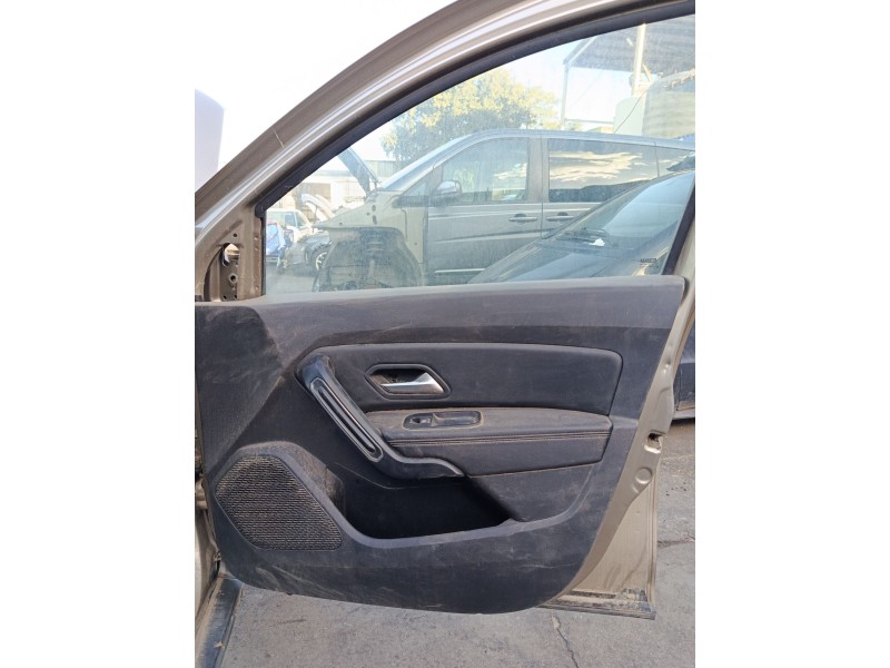Recambio de elevalunas delantero derecho para dacia duster ii referencia OEM IAM 827208597R  