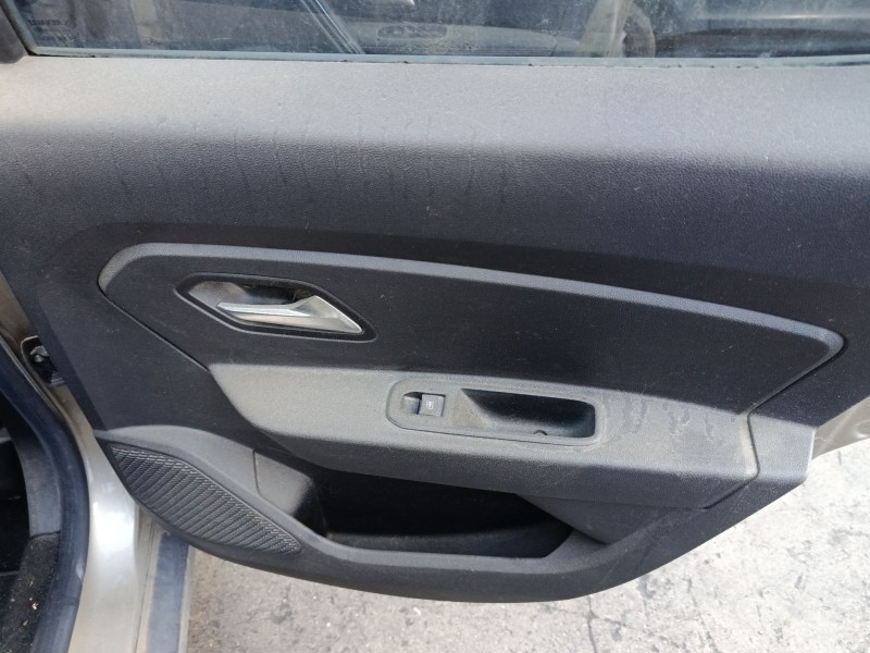 Recambio de elevalunas trasero derecho para dacia duster ii referencia OEM IAM 827208597R  