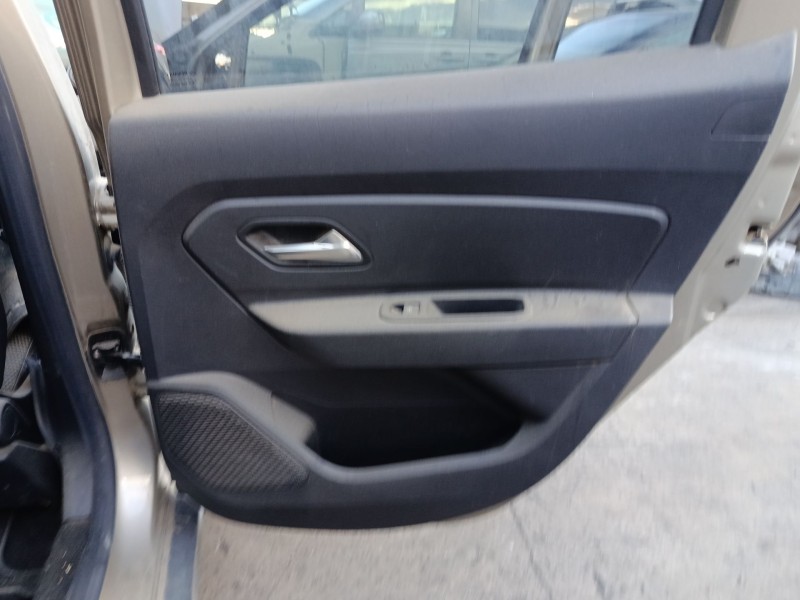 Recambio de elevalunas trasero derecho para dacia duster ii referencia OEM IAM 827208597R  