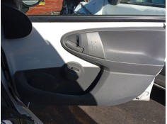 Recambio de guarnecido puerta delantera derecha para toyota aygo (_b1_) 1.0 (kgb10_) referencia OEM IAM   