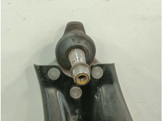 Recambio de brazo suspension inferior delantero derecho para dacia duster referencia OEM IAM    2