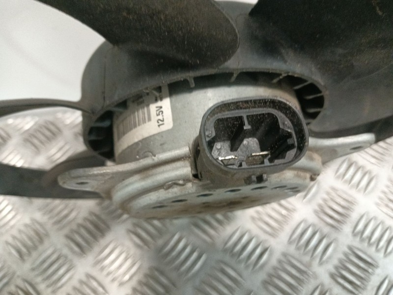 Recambio de electroventilador para citroën c4 cactus 1.2 vti 82 referencia OEM IAM 8023M00007  