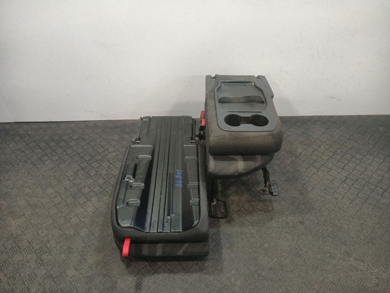 Recambio de asientos traseros para ford transit connect v408 furgoneta/monovolumen 1.5 tdci referencia OEM IAM   