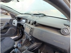 Recambio de salpicadero para dacia duster ii referencia OEM IAM 681000133R   2