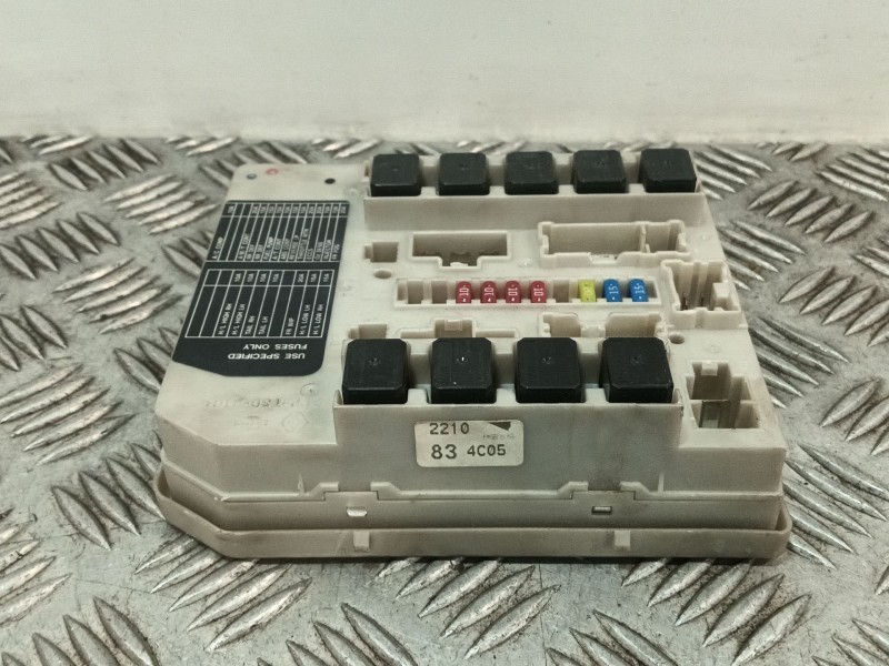 Recambio de caja reles / fusibles para nissan micra iii (k12) 1.5 dci referencia OEM IAM 284B7AX61A 284B7AX615 