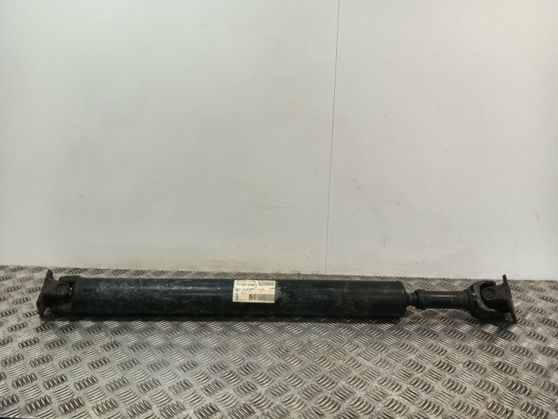 Recambio de transmision central trasera para nissan patrol pick up 2.8 pyg260fq rd28 referencia OEM IAM 37300G9801  