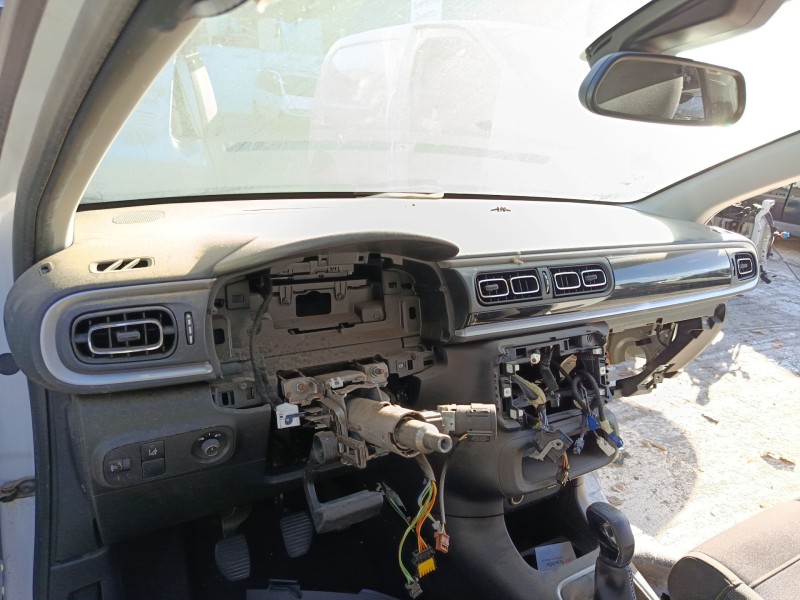 Recambio de salpicadero para citroën c3 referencia OEM IAM 16192285ZD  