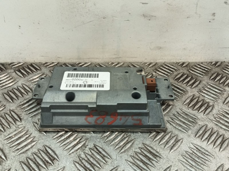 Recambio de pantalla / mando multifuncion para citroën c3 1.6 16v hdi referencia OEM IAM 980102008001  