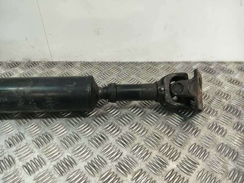 Recambio de transmision central trasera para nissan patrol pick up 2.8 pyg260fq rd28 referencia OEM IAM 37300G9801  