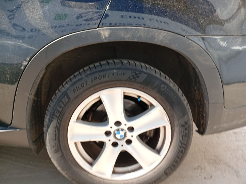 Recambio de paso de rueda trasero izquierdo para bmw x5 (e70) xdrive 30 d referencia OEM IAM 51487248209  