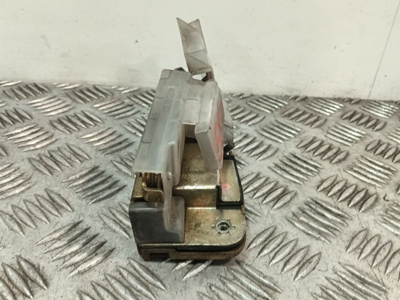 Recambio de cerradura puerta delantera izquierda para volkswagen t4 transporter/furgoneta syncro (mod. 1991) referencia OEM IAM 