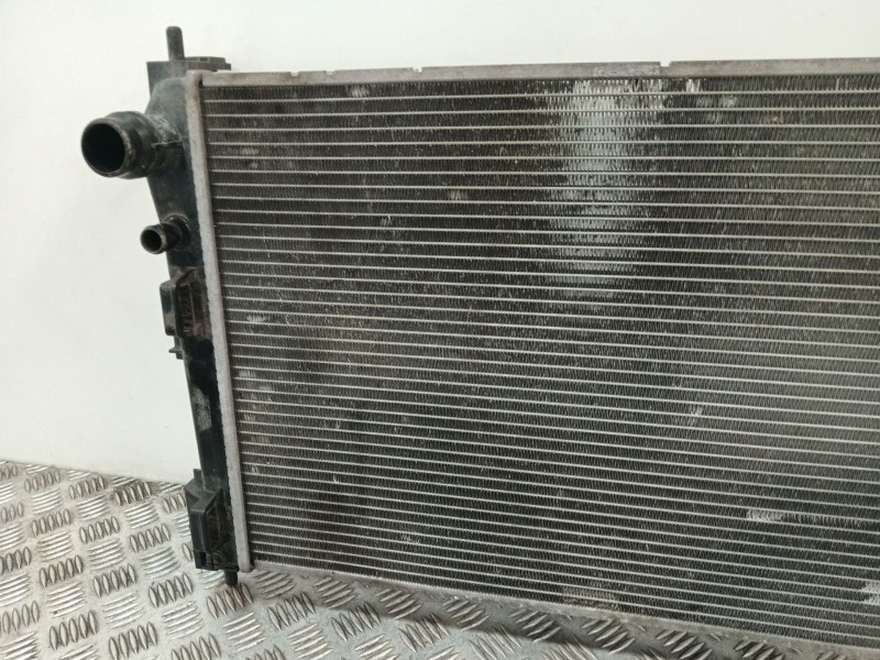Recambio de radiador agua para fiat punto (199) referencia OEM IAM 897765000 51936040 