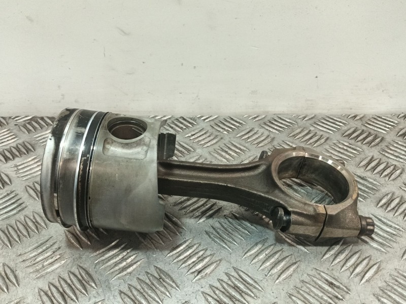 Recambio de biela para nissan trade 100 referencia OEM IAM   