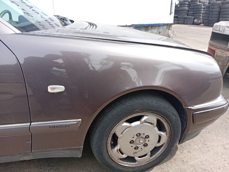 Recambio de aleta delantera derecha para mercedes-benz clase e (w210) e 280 (210.053) referencia OEM IAM 2108800218  
