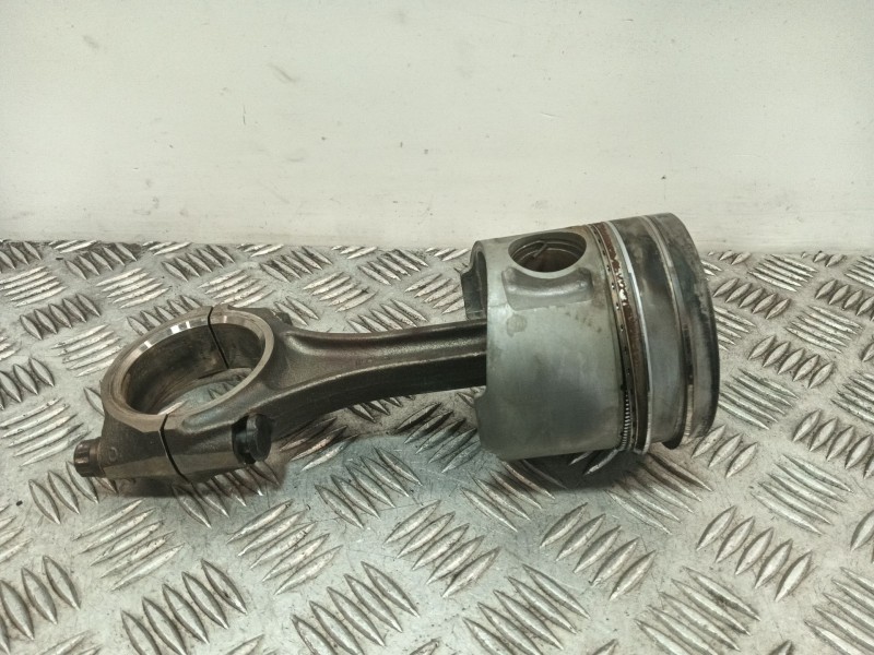 Recambio de biela para nissan trade 100 referencia OEM IAM   