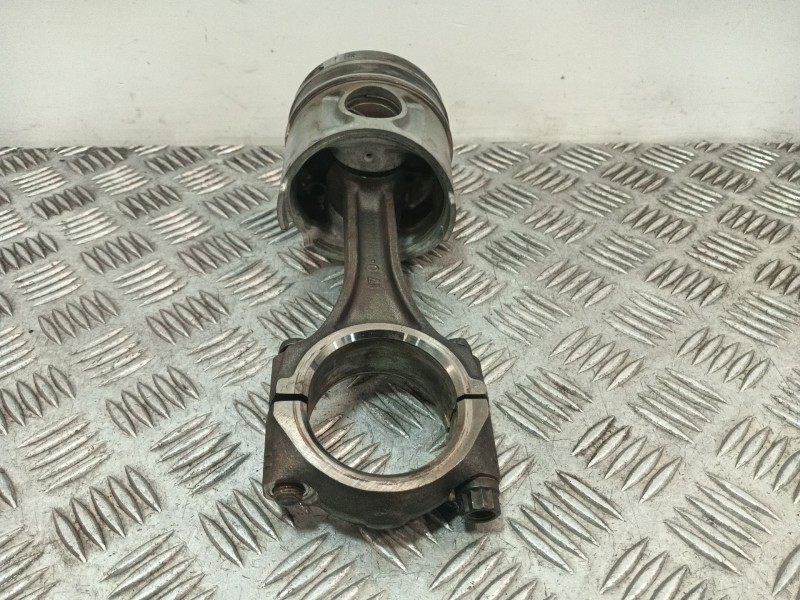 Recambio de biela para nissan trade 100 referencia OEM IAM   