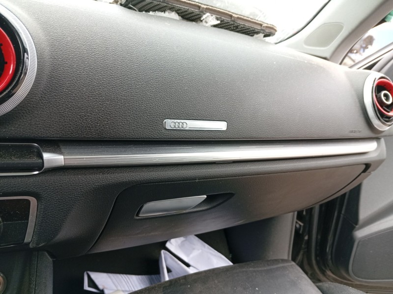 Recambio de guantera para audi a3 sportback (8va, 8vf) 2.0 tdi referencia OEM IAM 8V18571246PS  