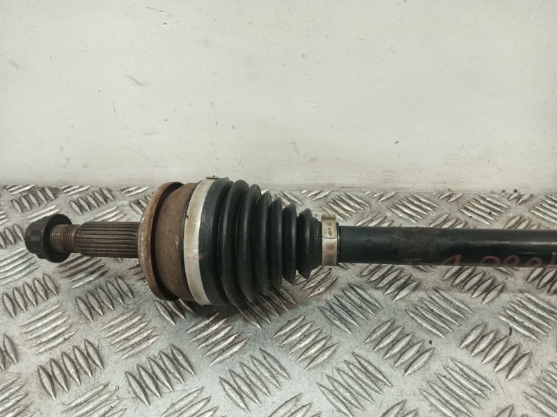 Recambio de transmision delantera izquierda para toyota auris (_e15_) 1.6 (zre151_) referencia OEM IAM   