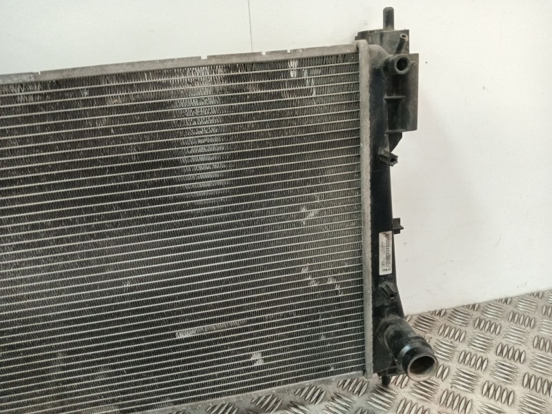 Recambio de radiador agua para fiat punto (199) referencia OEM IAM 897765000 51936040 