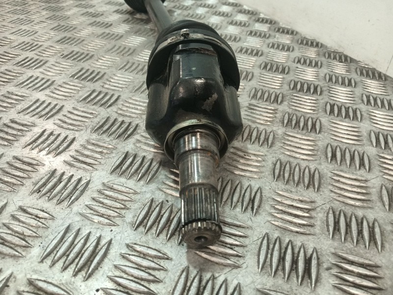 Recambio de transmision delantera izquierda para toyota auris (_e15_) 1.6 (zre151_) referencia OEM IAM   