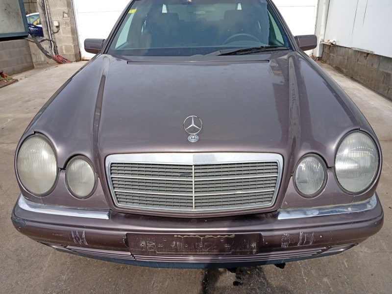 Recambio de capot delantero para mercedes-benz clase e (w210) e 280 (210.053) referencia OEM IAM 210880035728  