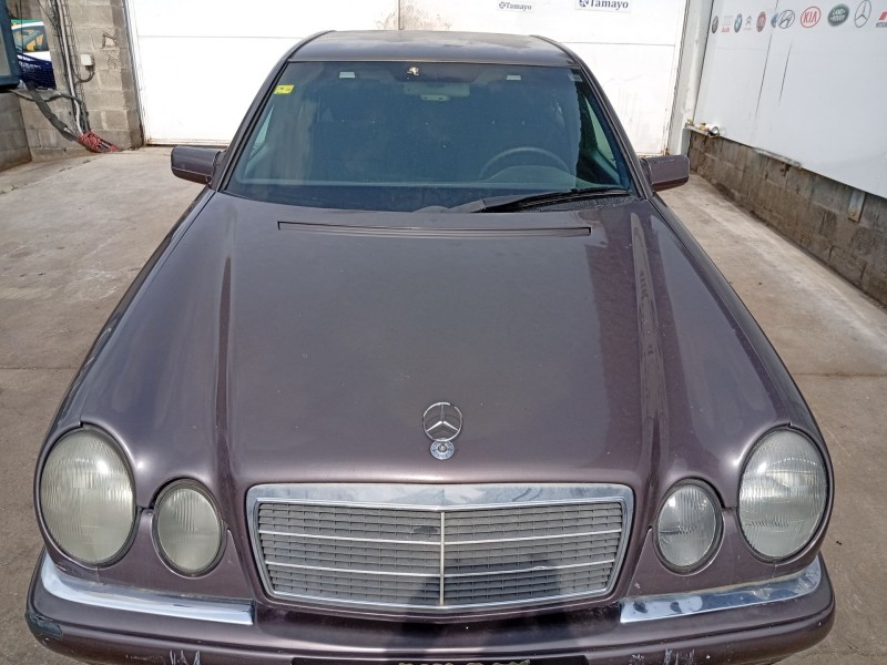 Recambio de capot delantero para mercedes-benz clase e (w210) e 280 (210.053) referencia OEM IAM 210880035728  