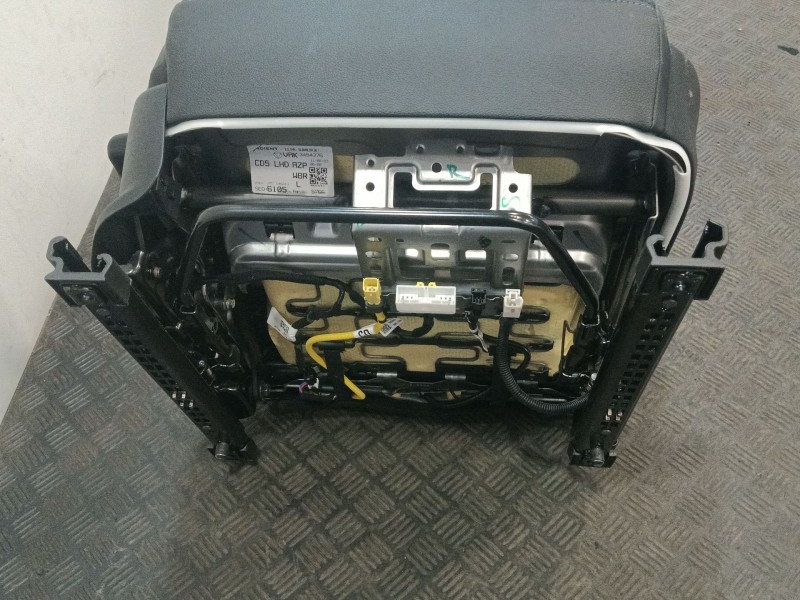 Recambio de asiento delantero derecho para kia xceed (cd) 1.5 t-gdi mhev referencia OEM IAM 34544376  